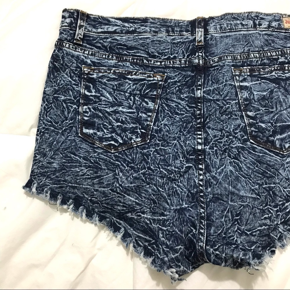 Judy Blue Distressed Jean Shorts Size 2XL Raw Hem Denim Acid Wash Cutoff… - Picture 7 of 13
